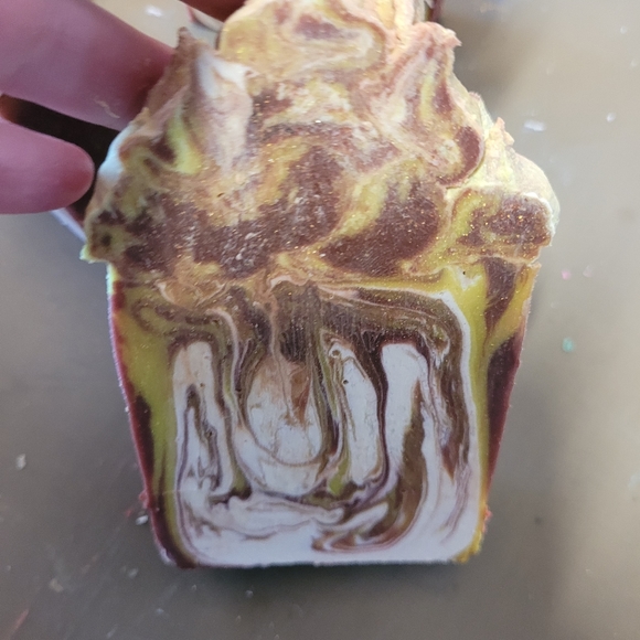 2 Handmade sandalwood heavy scented large handmade soap bars - Picture 9 of 11